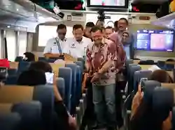 Gubernur Jateng Melepaskan Ribuan Pemudik Gratis dari Stasiun Pasar Senen